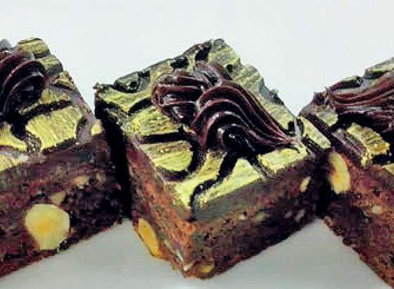 Pasteles de Viaje: Brownie de nueces, pistacho y avellana