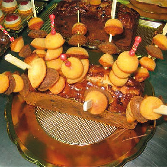 Pasteles de Viaje: Trilogía de tiernos de café, vainilla y naranja en brocheta