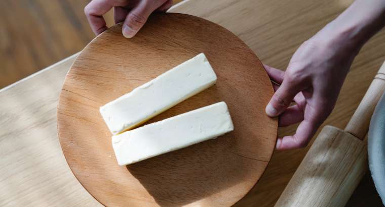 ￼¿Cuál es la diferencia real entre la mantequilla y la margarina en repostería?